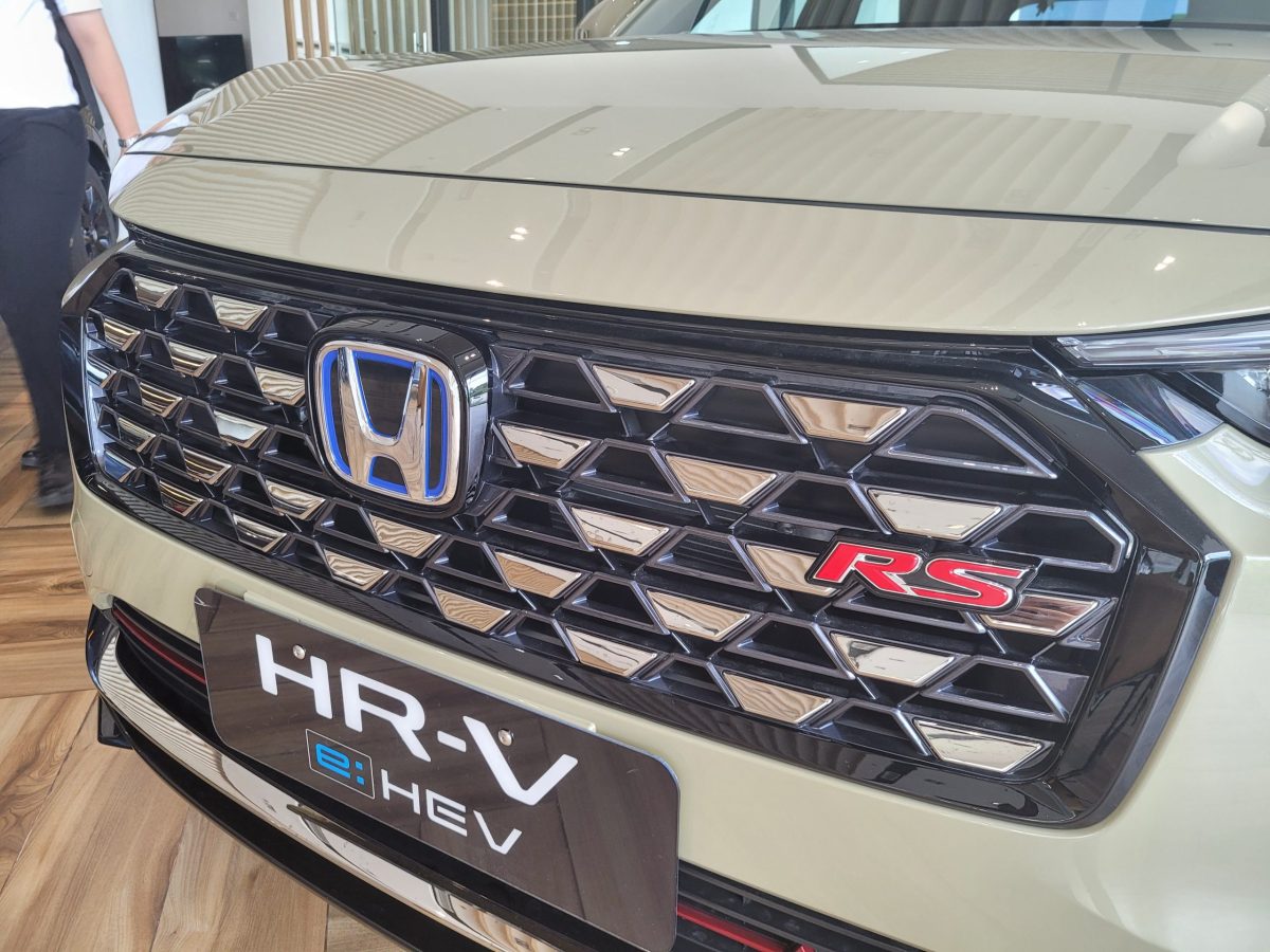 giá mặt ca lăng honda HR-V